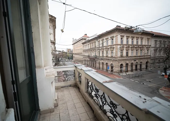 Apartamento Deák Center