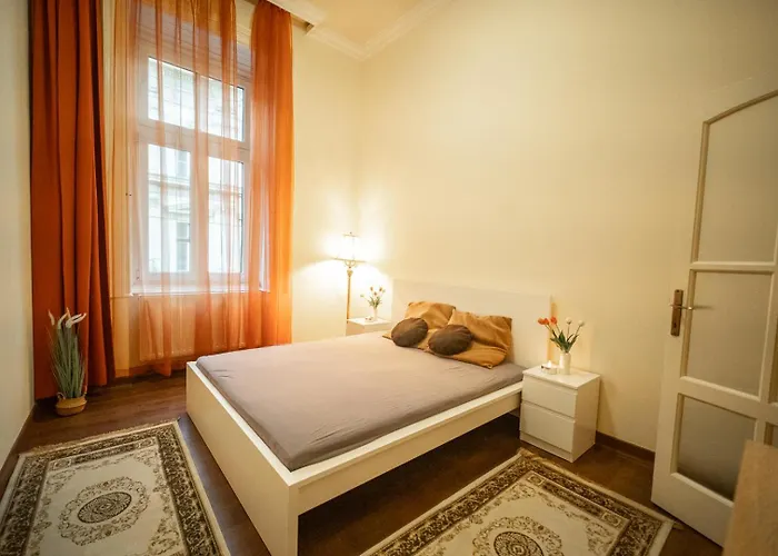 Apartamento Deák Center *